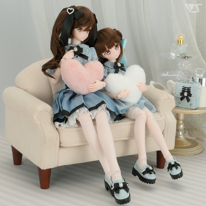 Shell Back Sofa (White)