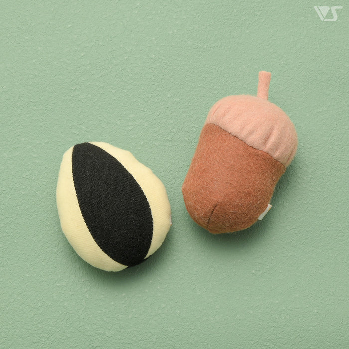 Acorn & Sunflower Seed Cushion Set