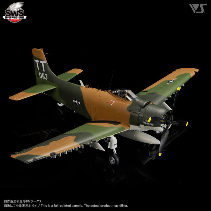 1/32 A-1J U.S. AIR FORCE Includes U.S. Aircraft Weapons