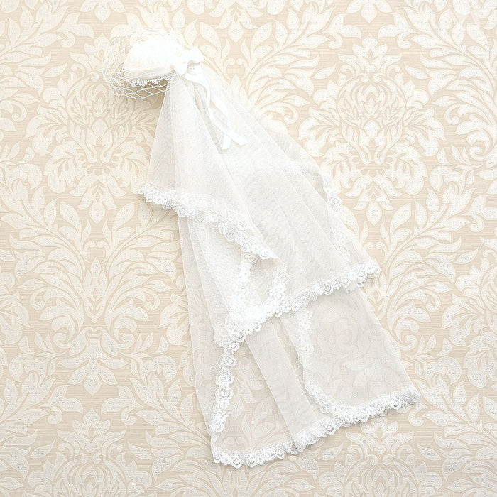 Cocktail Hat (White / Long Tulle)